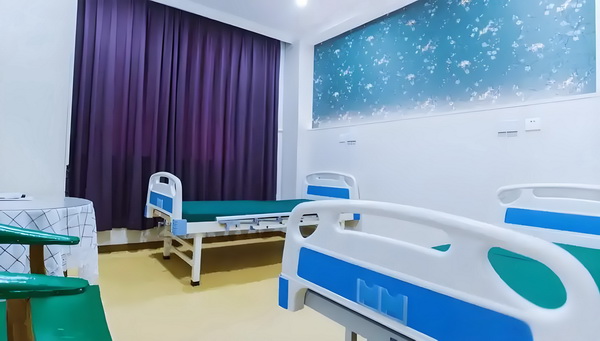 入户深圳积分_电影《南京照相馆》票房破4亿 电影南京照选产生由直