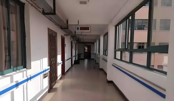积分落户人数_冯骥荐电影南京照相馆：没有抒情只有血的事实 场将出夜场货渠道从到白切换